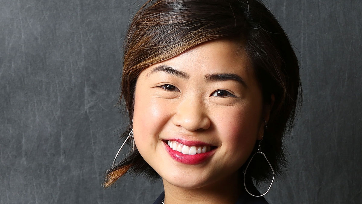 Portrait of Victoria Kong, junior chemistry major at Carroll College 