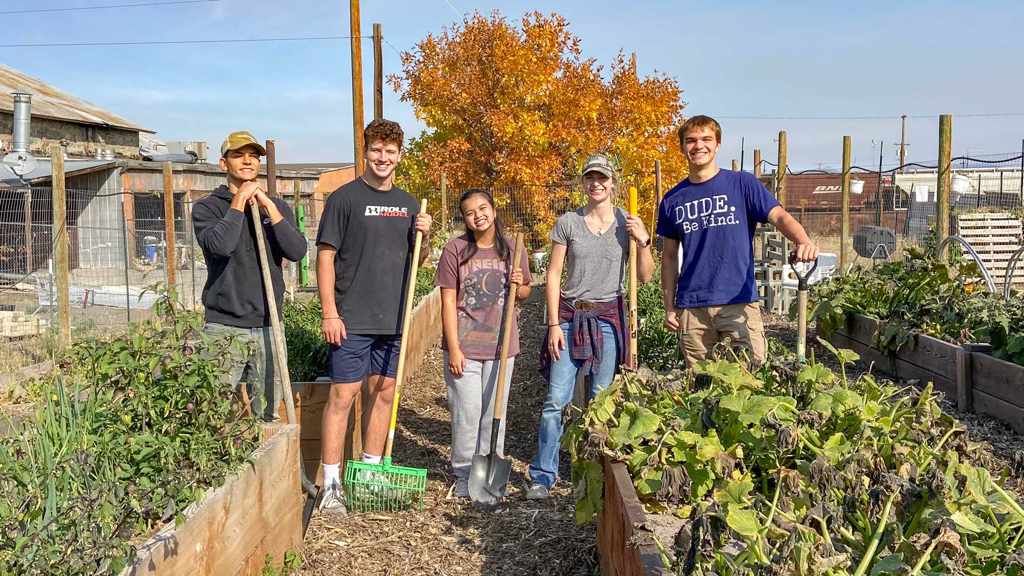 Service Learning Students in Garden