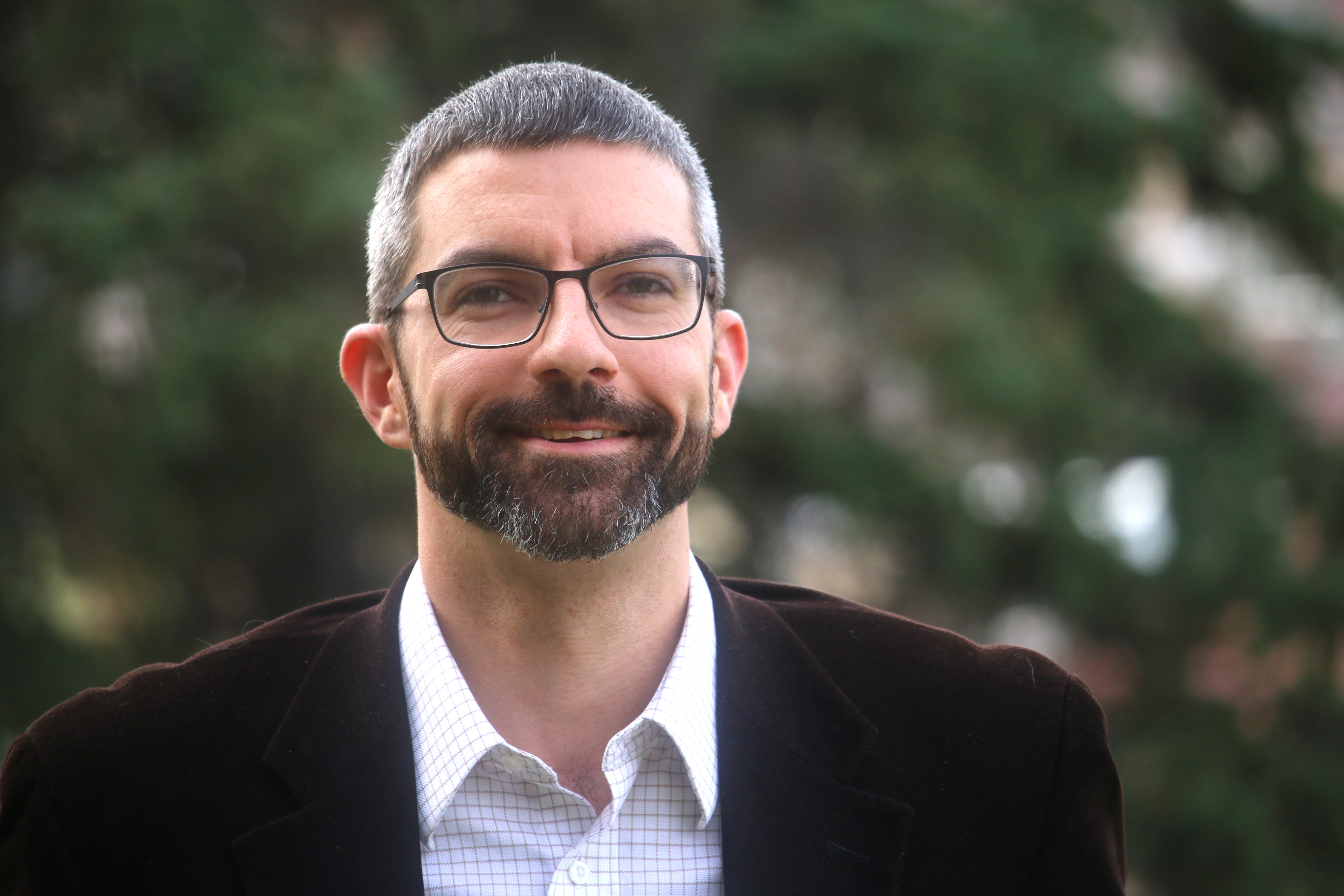 Headshot of Ed Glowienka